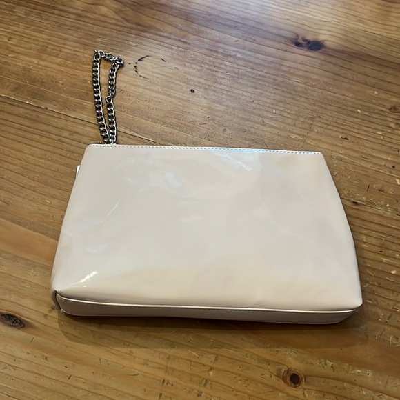 Pink clutch - Picture 1 of 2